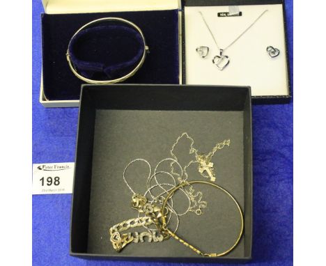 Box of assorted silver jewellery to include: bangle; heart shaped earrings and necklace; bracelet; cruciform pendants and cha