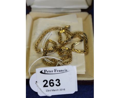 9ct gold chain with old paperwork and in box. 