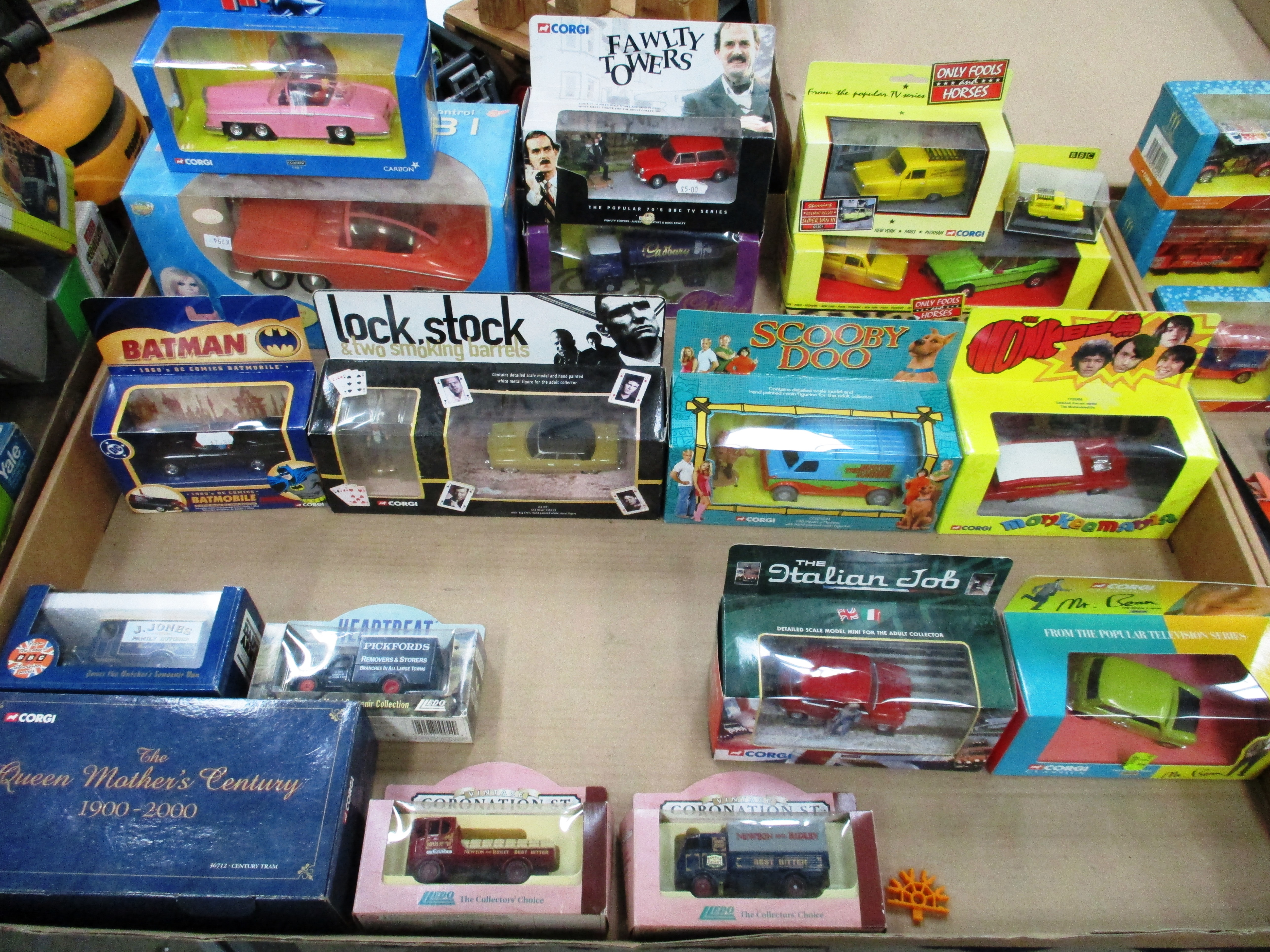 17 x boxed Diecast cars commemorating various films and British