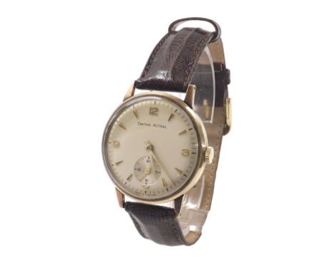 Smiths Astral 9ct gentleman's wristwatch, London 1967, silvered dial with gilt quarter Arabic numerals, hour markers, outer m