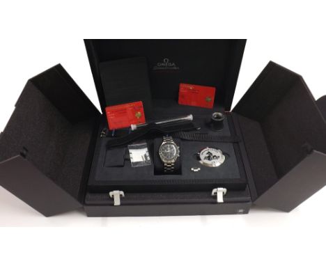 Omega Speedmaster Professional Moon stainless steel gentleman's bracelet watch, ref. 1130423001005,, serial no. 7781xxxx, bla