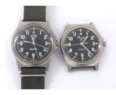 Precista British Military R.A.F. issue gentleman's wristwatch, circular black dial with circled T, Arabic numerals, baton and