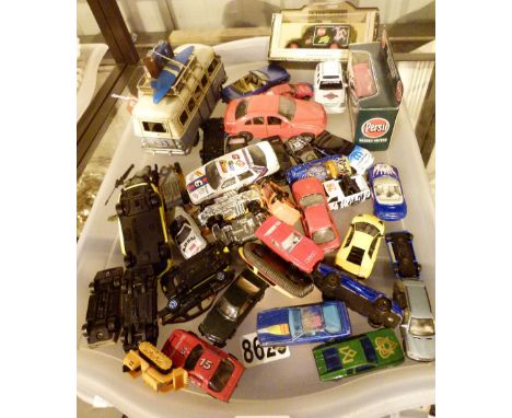 Tray of diecast model vehicles 