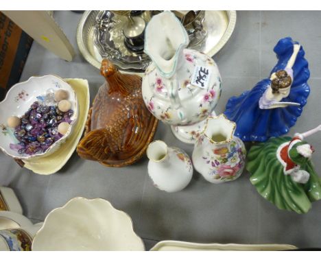 Collection of mixed china including a hen on nest, two Doulton ladies, Aynsley ware, Carltonware etc