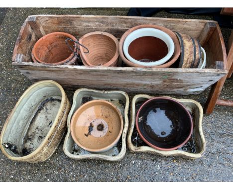 Wooden Planter and Pots 