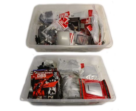 (unchecked but believed to be a complete model with magazines)