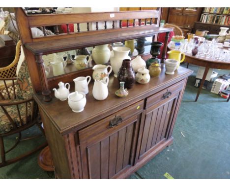 EDWARDIAN MAHOGANY SIDEBOARD WITH  MIRROR BACK SHELF, TWO CUPBOARD DOORS TO BASE BENEATH TWO DRAWERS