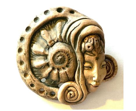 An extra large size 20th C. terra cotta ceramic pictorial button. Issued: DIVISION 1=PRE 1918 AND DIVISION 3 IS AFTER 1918Dim