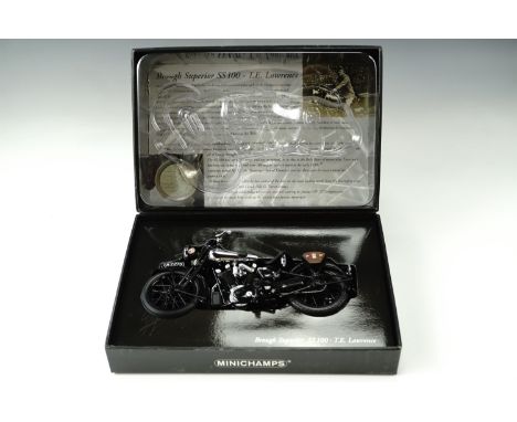 A Minichamps "Classic Bike Series" Brough Superior SS100 T.E. Lawrence 1932 1:12 scale