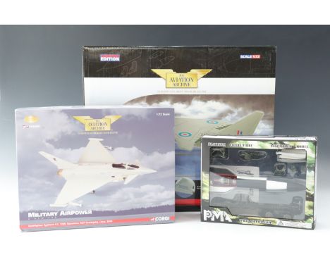 Corgi "The Aviation Archive" die-cast 1:72 scale model areoplanes; "BAC TSR-2", "XR219 - the only prototype to fly - 1964" to