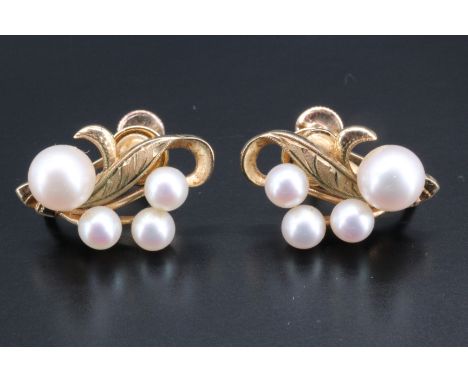 A pair of vintage Mikado pearl earrings, the pearls arranged as berries on sprigs, set on 14 ct yellow metal, having screw-ba