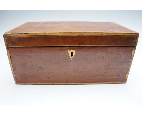 A early 19th Century mahogany tea caddy decorated with boxwood stringing , 36 x 19 x 16 cm 