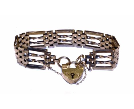 9ct gold four bar gate bracelet with padlock fastener, two twisted bars to centre, plain bars to border, heart shaped padlock