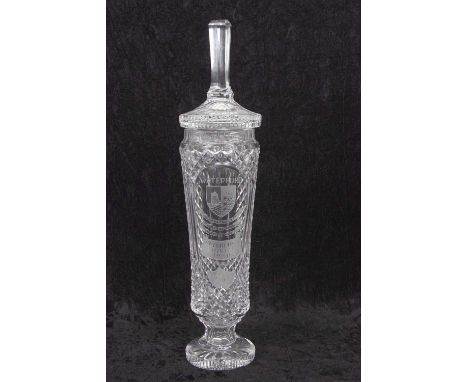 Impressive Waterford Trophy Vase and Cover 1984 etched Waterford Crystal Award 1984 and inscription for the " International F
