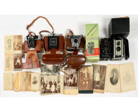 A ZEISS IKON NETTAR CAMERA, LEATHER CASE, A KODAK RETINETTE 1B, LEATHER CASE AND THREE OTHER CAMERAS, INCLUDING A KODAK DUAFL