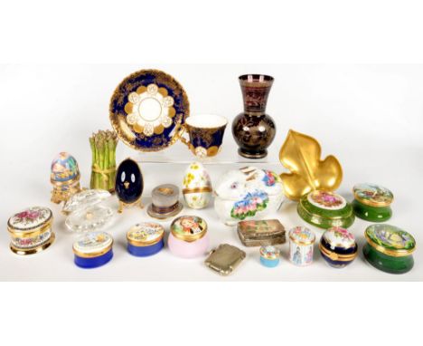 AN ANYSLEY COBALT AND GILT COFFEE CUP AND SAUCER, A SMALL COLLECTION OF HALCYON DAYS AND SIMILAR ENAMELLED BOXES, ONE IN THE 