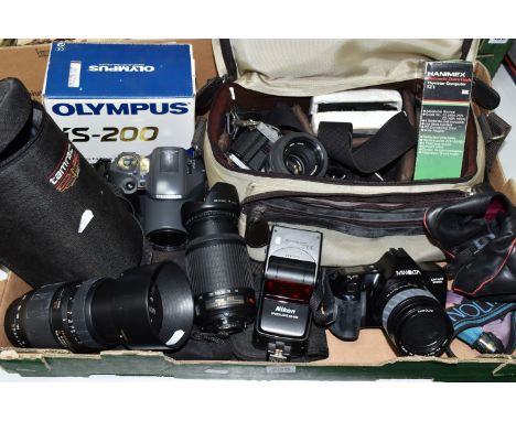 A BOX OF CAMERAS AND CAMERA EQUIPMENT, including a Minolta DYNAX 3000i fitted with an AF zoom 35-80mm lens, a boxed Olympus I