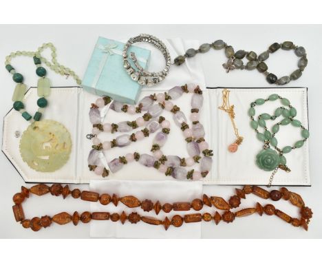 AN ASSORTMENT OF JEWELLERY, to include a rose quartz, amethyst and hard stone necklace, a large glass beaded necklace, a labr