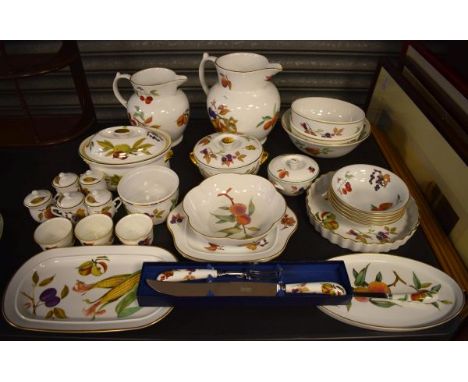 Collection of Royal Worcester Evesham pattern tableware   Condition: 