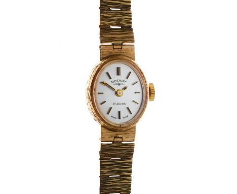 Lady's 9ct gold cased Rotary wristwatch having a conforming textured bracelet, gross weight 16g approx   Condition: 