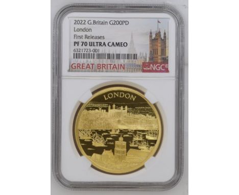 UNITED KINGDOM. Elizabeth II, 1952-2022. Gold 200 pounds, 2022. Royal Mint. Proof. First design in the City Views series, fea