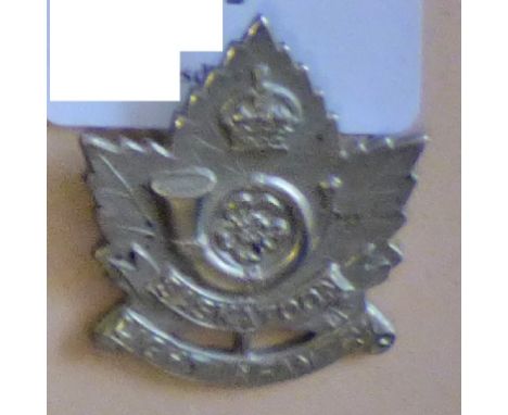 Canada- The Saskatoon Light-8th Infantry Cap badge - w/m KC