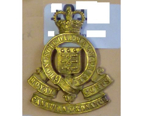 Canada - Royal Canadian Ordnance Corps Cap badge - Brass QC
