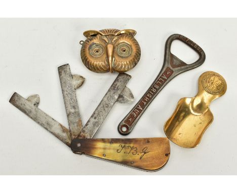 A SMALL QUANTITY OF ITEMS, to include a horn handled, three bladed animal fleam knife, engraved J.B.G, a brass vesta in the f