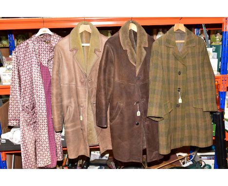 A DARK BROWN GENTLEMAN'S SHEEPSKIN COAT, under arm to under arm, across the back 68cm, back of the neck to hem 97cm, a light 
