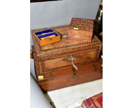 A SMALL COLLECTION OF TREEN including Mauchline ware, comprising a bodkin case printed with Burns Monument, Kilmarnock and a 