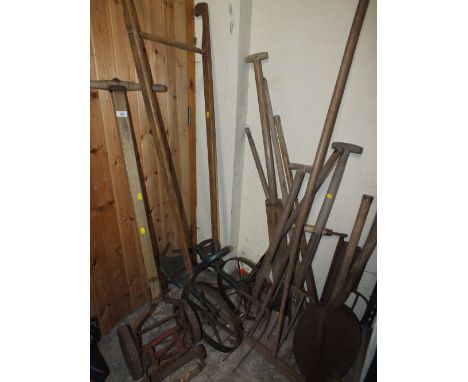 A QUANTITY OF VINTAGE FARMING EQUIPMENT