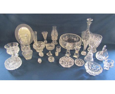 Collection of mostly crystal ware to include picture frame, ashtray, trinket dishes etc