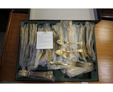 Gold plated cutlery service (boxed)