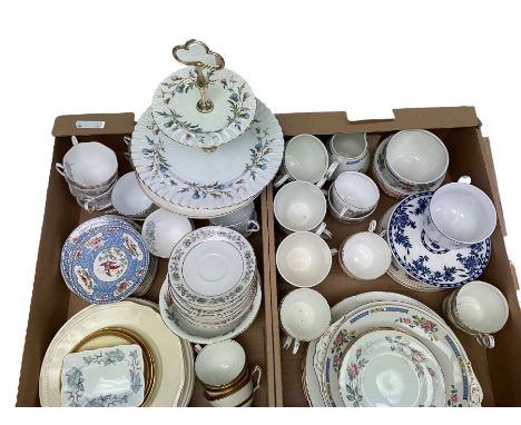 Various ceramics, mostly tea and dinner wares, to include Royal Albert Brigadon pattern, Paragon Bridal Rose pattern, Royal A