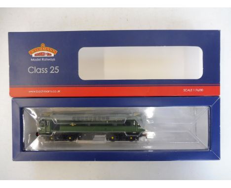 A boxed Bachmann Branch Line Class 25/3 Diesel locomotive D7638 BR with sound.
