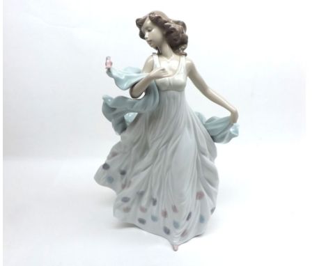 Large Lladro figure of a dancing female figure in flowing dress numbered 6190 to base, 12" high&nbsp;
Condition:
Generally go