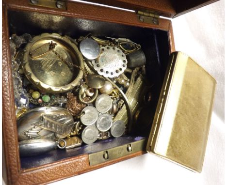 A calf-covered Jewel Box containing various jewellery items including Victorian Oval Locket, Wine Label, two yellow metal Bar