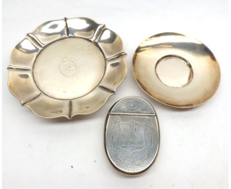 A Mixed Lot comprising: a William IV small shaped circular Pedestal Dish with segmented edge, worn armorial to the centre, 6"