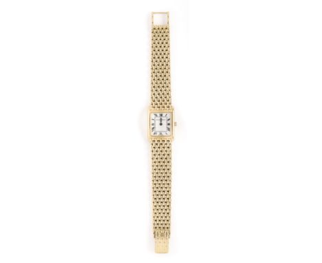 BAUME ET MERCIER: LADY'S GOLD BRACELET WATCH, SWISS, CIRCA 1990 quartz movement, white rectangular dial with Roman numerals s