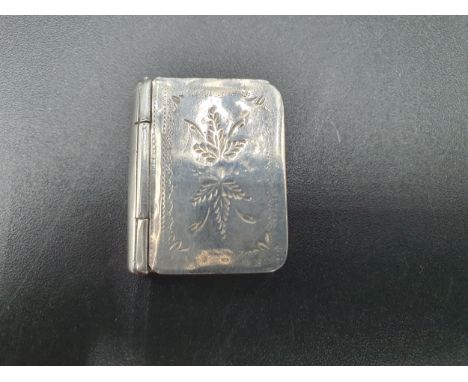 A George III silver small Box with leafage engraved lid, Birmingham 1816, maker: Cocks &amp; Bettridge 