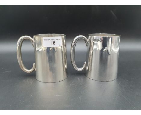 Two George V silver half Pint Mugs, Sheffield 1914/15, 430gms, maker: Walker &amp; Hall 