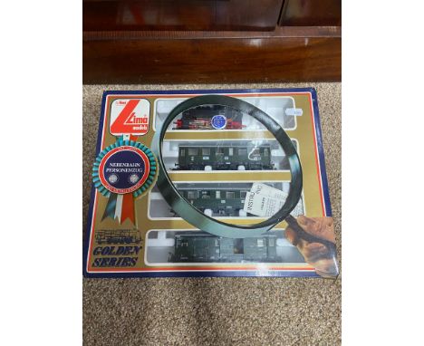 Lima Models Golden Series train set with box. 