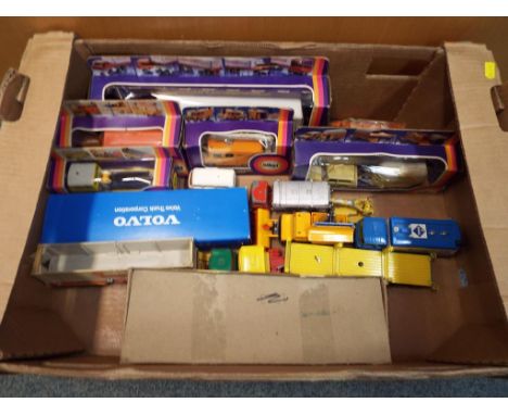 A good mixed lot of diecast model motor vehicles to include Corgi Major and Siku, part boxed