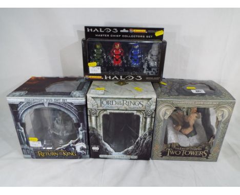 3 Lord of the Rings Collectors Set figures and a Halo 3 Master Chief Collectors Set by Cubrick, boxed. (4)