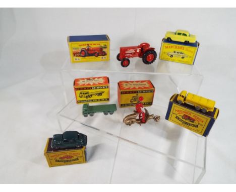 Matchbox / Mighty Midget - Matchbox 11 tanker, 45 Vauxhall Victor, 46 Morris Minor, K-4 Tractor, Might Midget No 20 Flat Truc