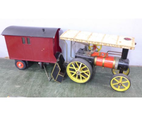 A Mamod TE1A engine and associated wooden trailer 