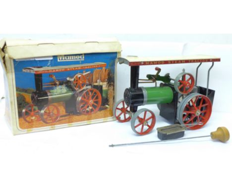 A Mamod TE1A engine, boxed 