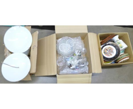 Collectors plates, glassware and light shades **PLEASE NOTE THIS LOT IS NOT ELIGIBLE FOR POSTING AND PACKING** 