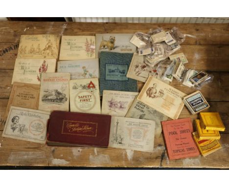 Vast collection of cigarette cards to include Wills booklets Association Footballers 1935-36, Radio Celebrities, Reign of Kin