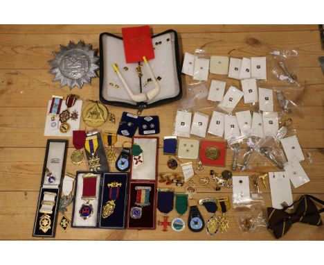 Group of non-silver Masonic items to include a British Order of Ancient Free Gardeners enamel jewel, Loyal Order of Ancient S
